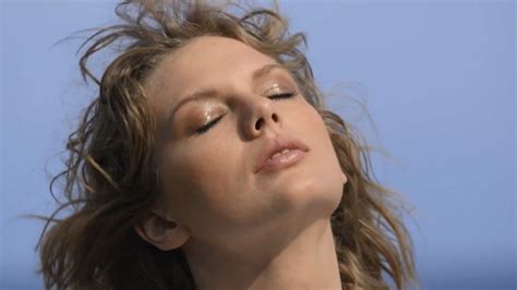 taylor swift sexy pics|Taylor Swift’s GQ Beachside Photo Shoot 